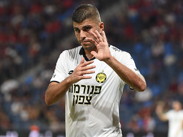 בדרך החוצה (ברני ארדוב)