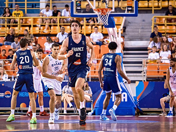 דרסה כל יריבה (FIBA)