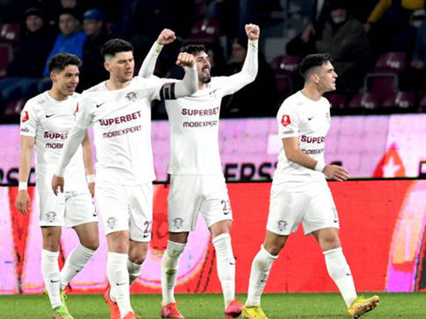 ימשיכו לשתף פעולה? אלבו וספר (GETTY)