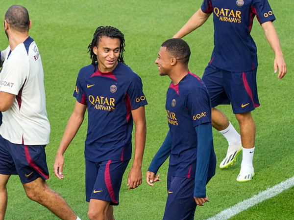 קיליאן אמבפה ואחיו איתן. השיחה נשארה מאחור _Hugo Pfeiffer/Icon Sport via Getty Images)