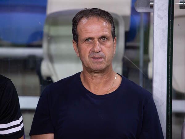 מקבל מחמאות (קובי אליהו)