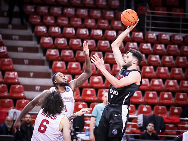 (FIBA)