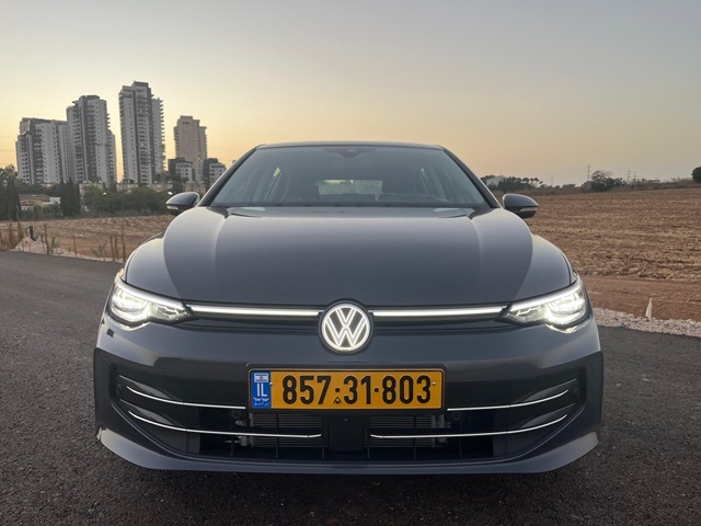 פולקסווגן גולף 8.5: זוהרת