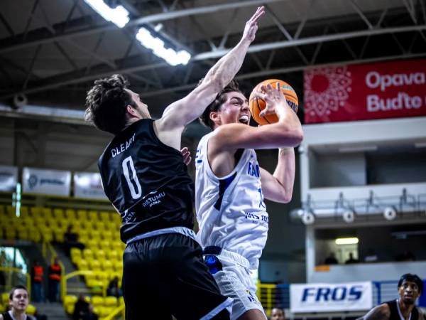 (FIBA)