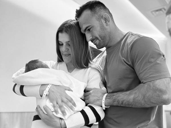 שמאילוב, אישתו בטי, והבן איתן (פרטי)