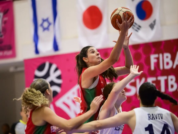 (FIBA)