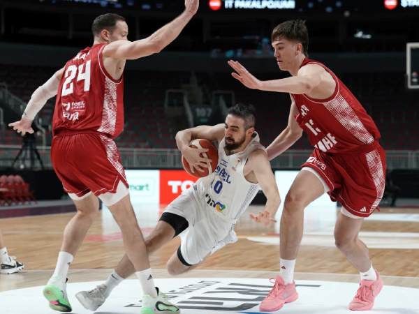 (FIBA)