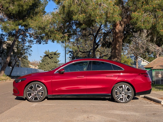 מרצדס CLA EQ - יריית הפתיחה החשמלית בעידן החדש. מרשימה מהדור הקודם ומה עוד?