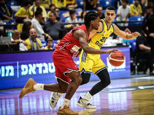 נייט קינגס נקלע לפיגור 40 ברבע השני (צלם: עודד קרני)