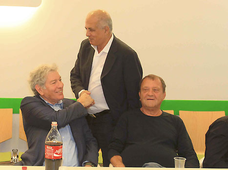 יואב כץ והחבר אבי לוזון (אלן שיבר)