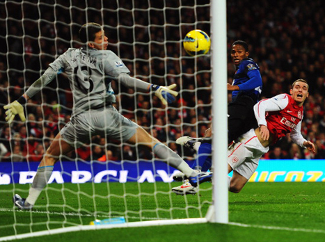 ולנסיה מול ארסנל. הייתם לוקחים אותו כמגן ימני לקבוצה שלכם? (gettyimages)