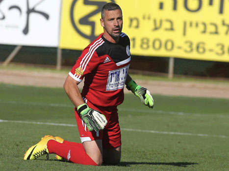 יום גדול. אבל בסוף גם מאיר כהן נכנע  (צילום: אלן שיבר)
