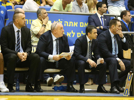 ביקורות קשות מההנהלה (אלן שיבר)