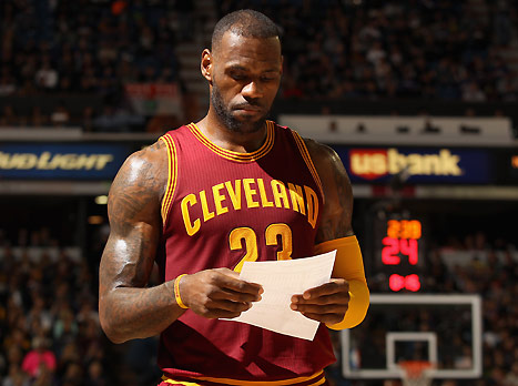 לא מספרים מרשימים מדי. גם לברון מבין את זה (gettyimages)