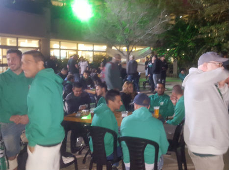 מחזק כקהילה (ניר רופא)