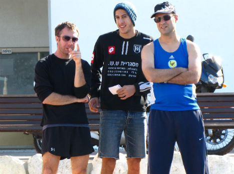 ספורט קבוצתי, לפני הכל (ארכיון המשפחה)