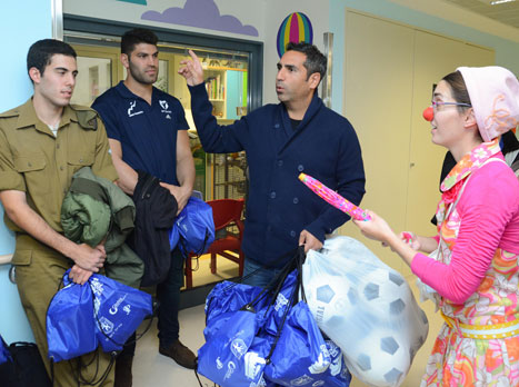 ששון עם הילדים
