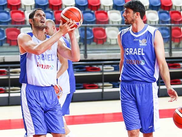 כספי ואליהו. "סערת שגב לא צריכה לקחת את הפוקוס" (דני מרון)