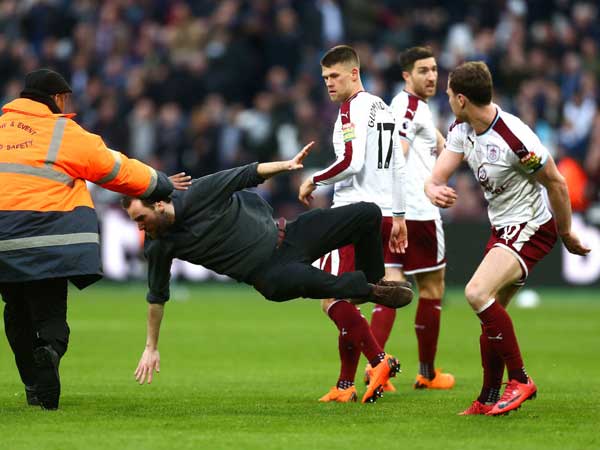 לכוחות האבטחה הייתה לא מעט עבודה (Getty)