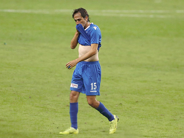 בניון. משחק ראשון בלעדיו (אלן שיבר)