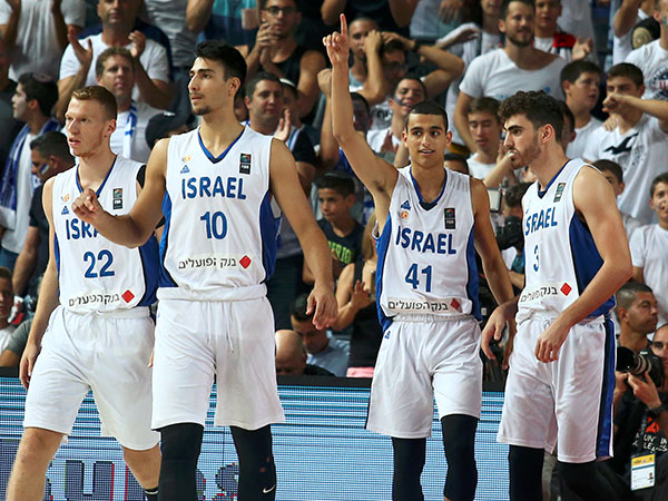 "יש לנו שחקנים נהדרים" (אלן שיבר)