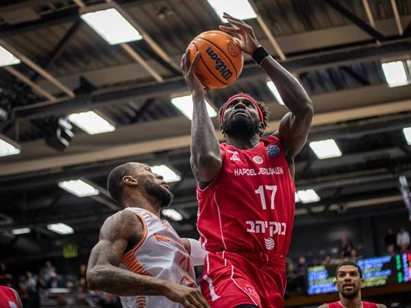 (FIBA)