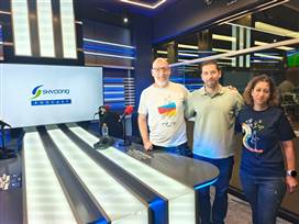 חברי אתגרית העוטף בפודקאסט של שוונג