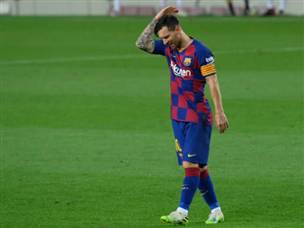 מסי לא יכול לנצח את המשחק לבדו (GETTY)