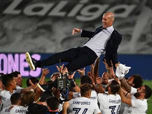 זידאן קיבל כבוד של כוכבים (getty)