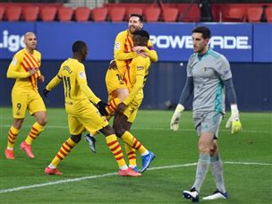 מסי ומוריבה חוגגים. הלחץ עובר למדריד (Getty)