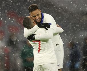 2 שערים ו-2 בישולים בתמונה אחת (Getty)