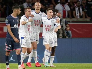 ואפילו הלחיצה את הפארק כשצימקה ל-3:2 (Getty)