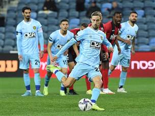 אבל אז עדי דייק (צילום: ברני ארדוב)