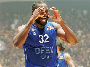 אונואקו לא היה ביכולתו הרגילה (צילום: אלן שיבר)