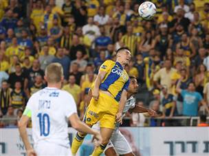 גלוך המשיך להרשים (צילום: אודי ציטיאט)