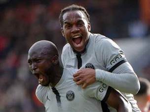 העניק את הניצחון פחות מעשר דקות לסיום. דנילו (GETTY)