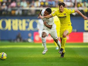 ריאל מדריד התקשתה מול ההגנה הצהובה (Aitor Alcalde/Getty Images)
