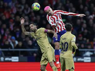 משחק צמוד במטרופוליטנו (GETTY)