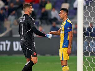 בסיום - חלוקת נקודות (צילום: אלן שיבר)