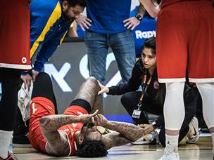 נפצע במחצית הראשונה (עודד קרני)