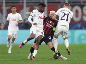 משחק פיזי (Getty)