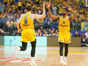 עם דומיננטיות ביתית (צילום: אלן שיבר)