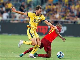 המחצית הראשונה היתה קשוחה (צילום: אלן שיבר)