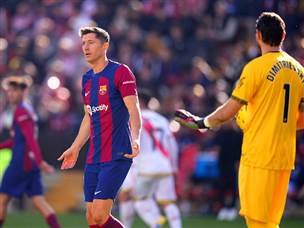 לבנדובסקי מאוכזב (GETTY)