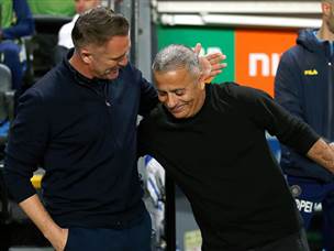 השחקנים של טסלפפה עמדו נכון (אלן שיבר)