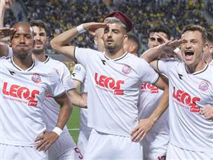 וחגג עם כומתה צהל