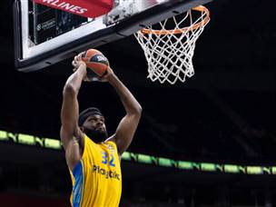 ג'וש ניבו הציג יכולת מצוינות (GETTY)