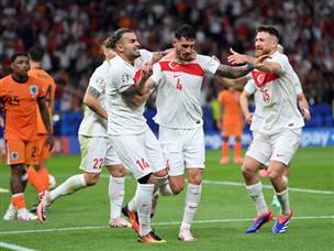 ובסופו של דבר אקאיידין העלה את הטורקים ליתרון לפני ההפסקה (Getty)