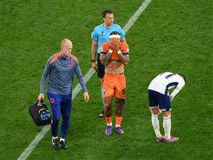 ובנוסף הולנד איבדה את דפאיי שנפצע (Getty)