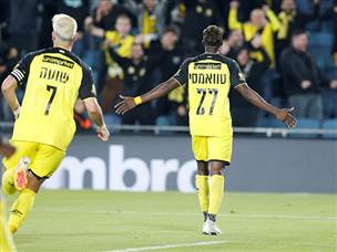 טוואמסי השווה בשער נהדר (אלן שיבר)